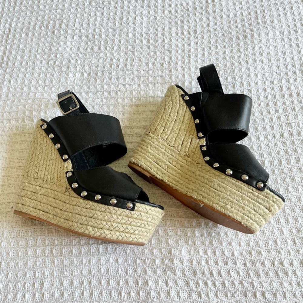Size 8 Steve Madden wedges